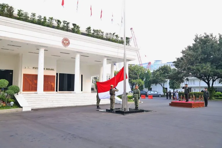 Kabacadnas Kemhan Pimpin Upacara Hari Lahir Pancasila 2026