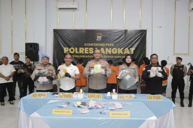 Kapolres Langkat Pimpin Langsung Konferensi Pers Pengungkapan 33 Kasus Narkotika dalam Ops Antik Toba 2026