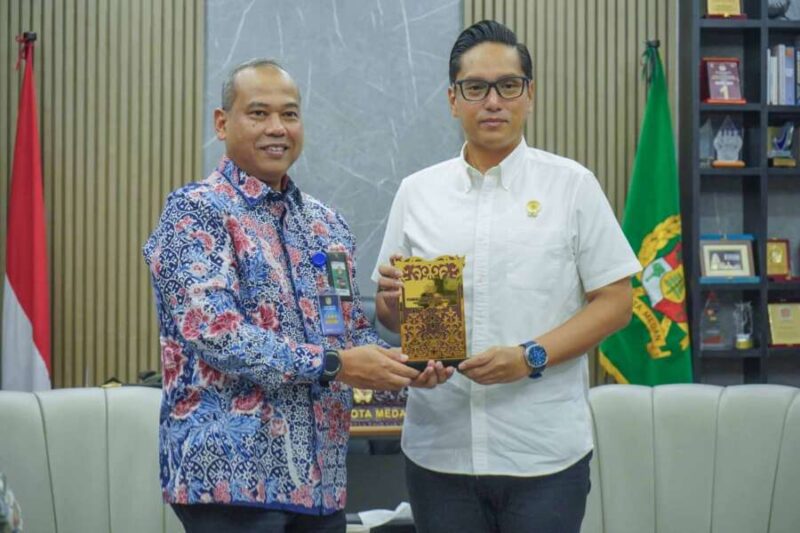Rico Waas–Kemenkeu Bahas Penguatan Ekonomi Medan, UMKM dan Belawan Jadi Fokus